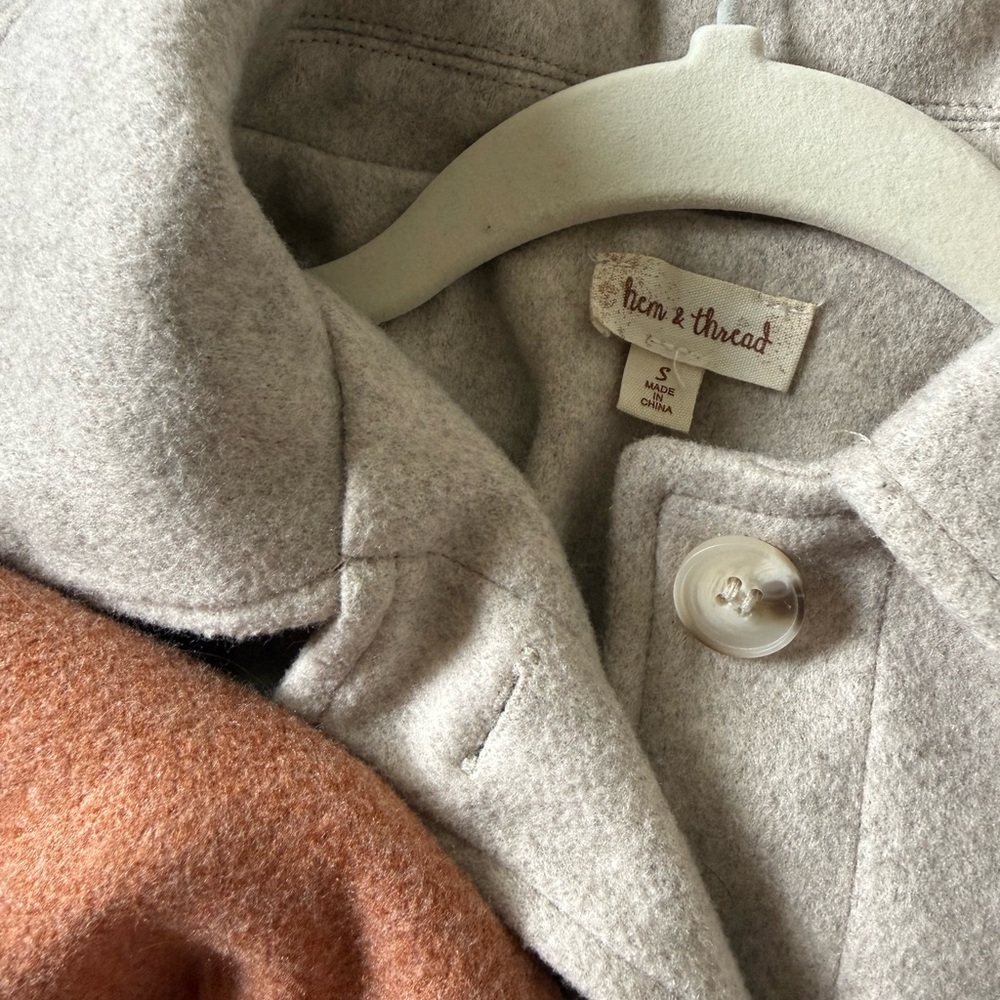 Hem & Thread Colorblock Shacket Small Oatmeal Rus… - image 3